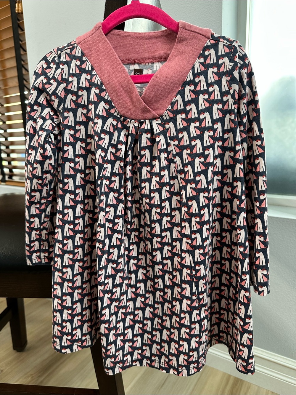 Tea Collection Girls Long Sleeve Dress
Size:4